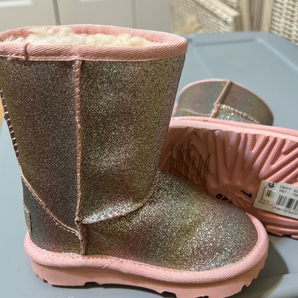UGG Other - Ugg girls glitter boots